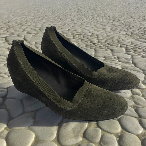 Stuart Weitzman Womens Shoe Size 8.5N Suede Green Textured Wedges Pumps Normcore - Picture 1 of 12